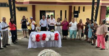 Abuelitos celebran el Día del Padre