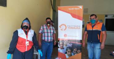 World Vision entrega insumos de protección al COE cantonal de Santa Ana y kits alimenticios para familias vulnerables.